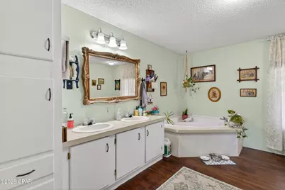2414 Highway 77, Chipley, FL 32428 - Photo 17