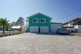 7013 S Lagoon Dr, Panama City Beach, FL 32408 - Photo 7