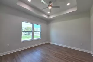 635 N 11th St, Panama City, FL 32404 - Photo 9