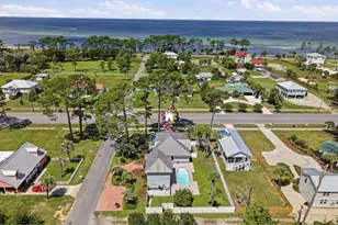 1511 Monument Ave, Port Saint Joe, FL 32456 - Photo 3