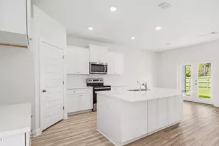 566 Hancock Wy, Panama City Beach, FL 32413 - Photo 5