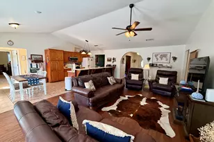 2646 Generals Ct, Marianna, FL 32446 - Photo 11