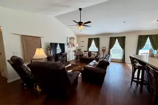 2646 Generals Ct, Marianna, FL 32446 - Photo 9