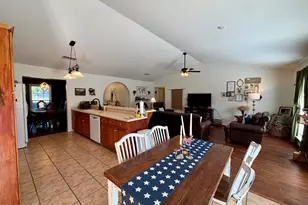 2646 Generals Ct, Marianna, FL 32446 - Photo 13