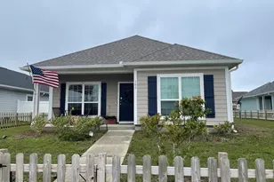 105 Blue Heron Ln, Panama City, FL 32404 - Photo 1