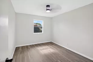 360 Bell Cir, Lynn Haven, FL 32444 - Photo 23