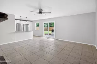 360 Bell Cir, Lynn Haven, FL 32444 - Photo 15