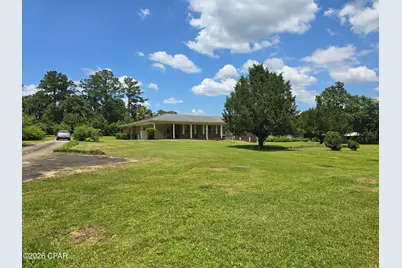 409 E Wisconsin Avenue, Bonifay, FL 32425 - Photo 11
