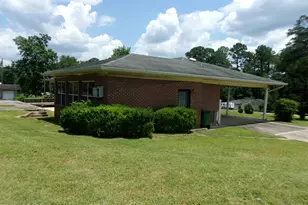 409 E Wisconsin Ave, Bonifay, FL 32425 - Photo 5