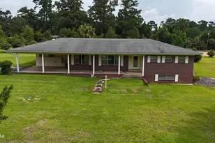 409 E Wisconsin Ave, Bonifay, FL 32425 - Photo 3