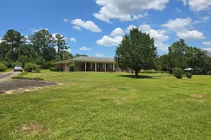409 E Wisconsin Ave, Bonifay, FL 32425 - Photo 9