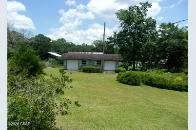 409 E Wisconsin Avenue, Bonifay, FL 32425 - Photo 35