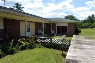 409 E Wisconsin Ave, Bonifay, FL 32425 - Photo 9
