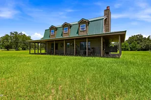 705 Cornwell Rd, Alford, FL 32420 - Photo 17