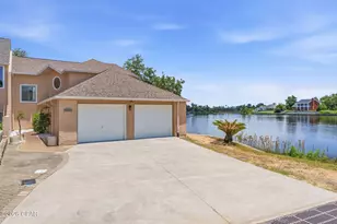 2718 Country Club Dr, Lynn Haven, FL 32444 - Photo 31