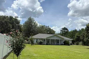 191 Castlewood Ln, Wewahitchka, FL 32465 - Photo 3