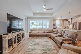 423 Locksley Dr, Panama City Beach, FL 32407 - Photo 3