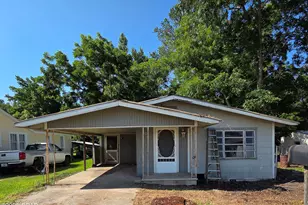 1352 Watts Ave, Chipley, FL 32428 - Photo 1