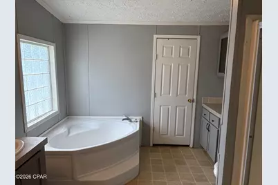 2802 Sylvania Road, Vernon, FL 32462 - Photo 23