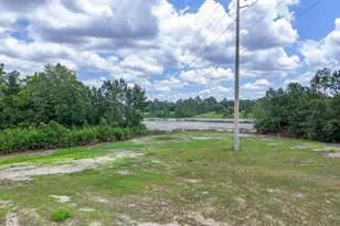422 McDuff Dr, Alford, FL 32420 - Photo 17