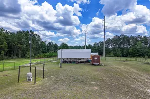422 McDuff Dr, Alford, FL 32420 - Photo 7