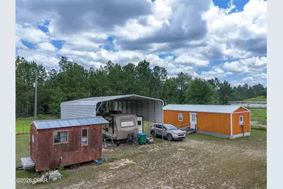 422 McDuff Drive, Alford, FL 32420 - Photo 5