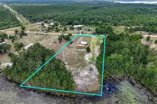 422 McDuff Dr, Alford, FL 32420 - Photo 1