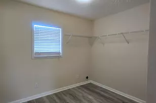 3910 Venetian Cir, Panama City, FL 32405 - Photo 7
