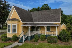 768 3rd St, Chipley, FL 32428 - Photo 3
