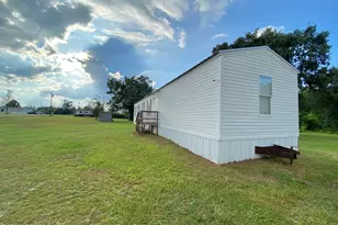 352 Michael St, Wewahitchka, FL 32465 - Photo 7