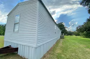 352 Michael St, Wewahitchka, FL 32465 - Photo 9