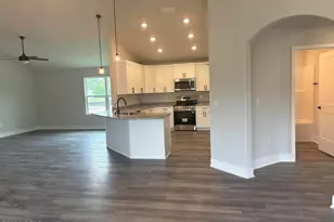 11441 Godart St, Panama City, FL 32404 - Photo 7