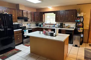 7881 Sale St, Sneads, FL 32460 - Photo 7