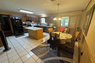 7881 Sale St, Sneads, FL 32460 - Photo 11