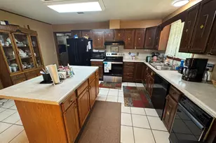 7881 Sale St, Sneads, FL 32460 - Photo 9