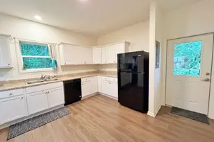 1309 Church Ave, Chipley, FL 32428 - Photo 11