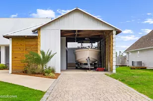 1023 N Bay Dr, Lynn Haven, FL 32444 - Photo 5