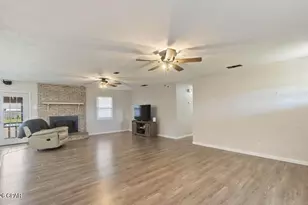 1331 W Park Ln, Panama City, FL 32404 - Photo 7