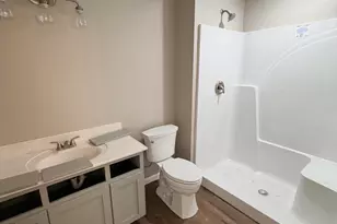 6642 Grande Oak Loop, Grand Ridge, FL 32442 - Photo 9