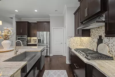 14317 Avon Farms Drive, Tampa, FL 33618 - Photo 7