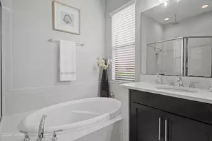 14317 Avon Farms Dr, Tampa, FL 33618 - Photo 25