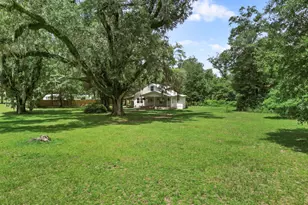 2197 Indiana Ave, Grand Ridge, FL 32442 - Photo 5