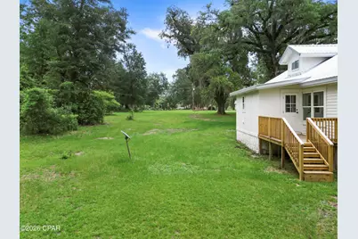 2197 Indiana Avenue, Grand Ridge, FL 32442 - Photo 7
