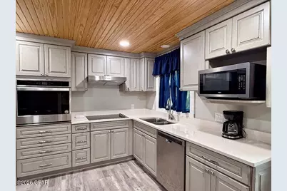 1411 Monument Avenue, Port Saint Joe, FL 32456 - Photo 11
