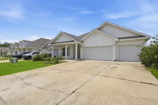 106 Hobson Ave, Crestview, FL 32539 - Photo 3