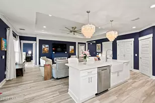 242 N Wells St, Panama City Beach, FL 32413 - Photo 9
