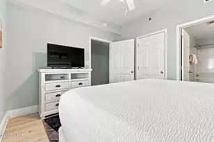 9860 S Thomas Dr, Panama City, FL 32408 - Photo 17