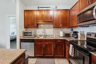 9902 S Thomas Dr, Panama City Beach, FL 32408 - Photo 5