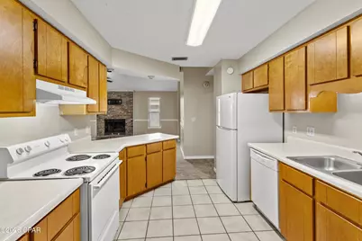 230 Collinfurst Square, Panama City, FL 32404 - Photo 5
