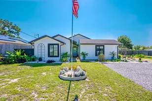 627 S Berthe Ave, Panama City, FL 32404 - Photo 1